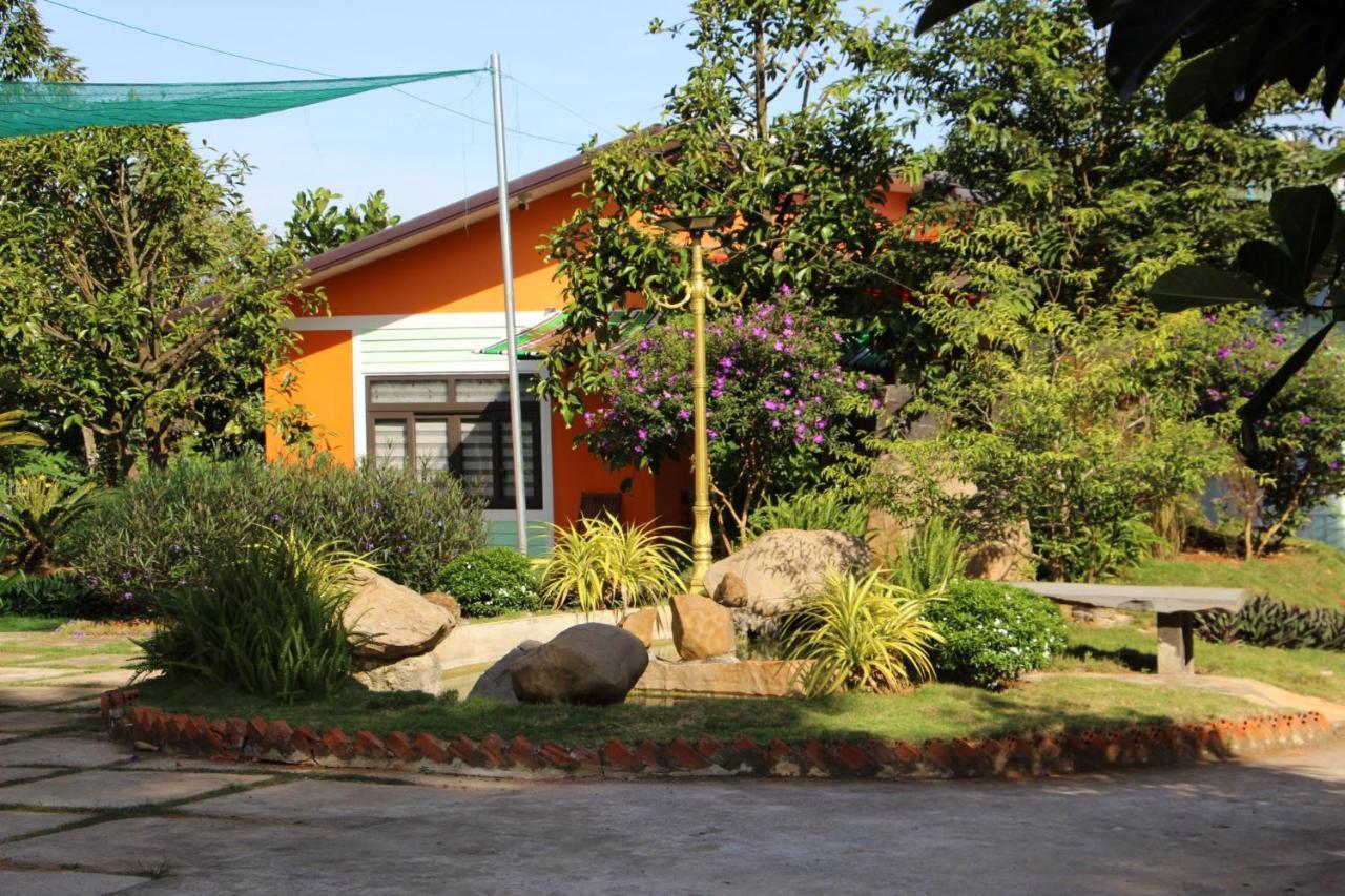 Bobbyfarm Apartment Gia Nghia Luaran gambar